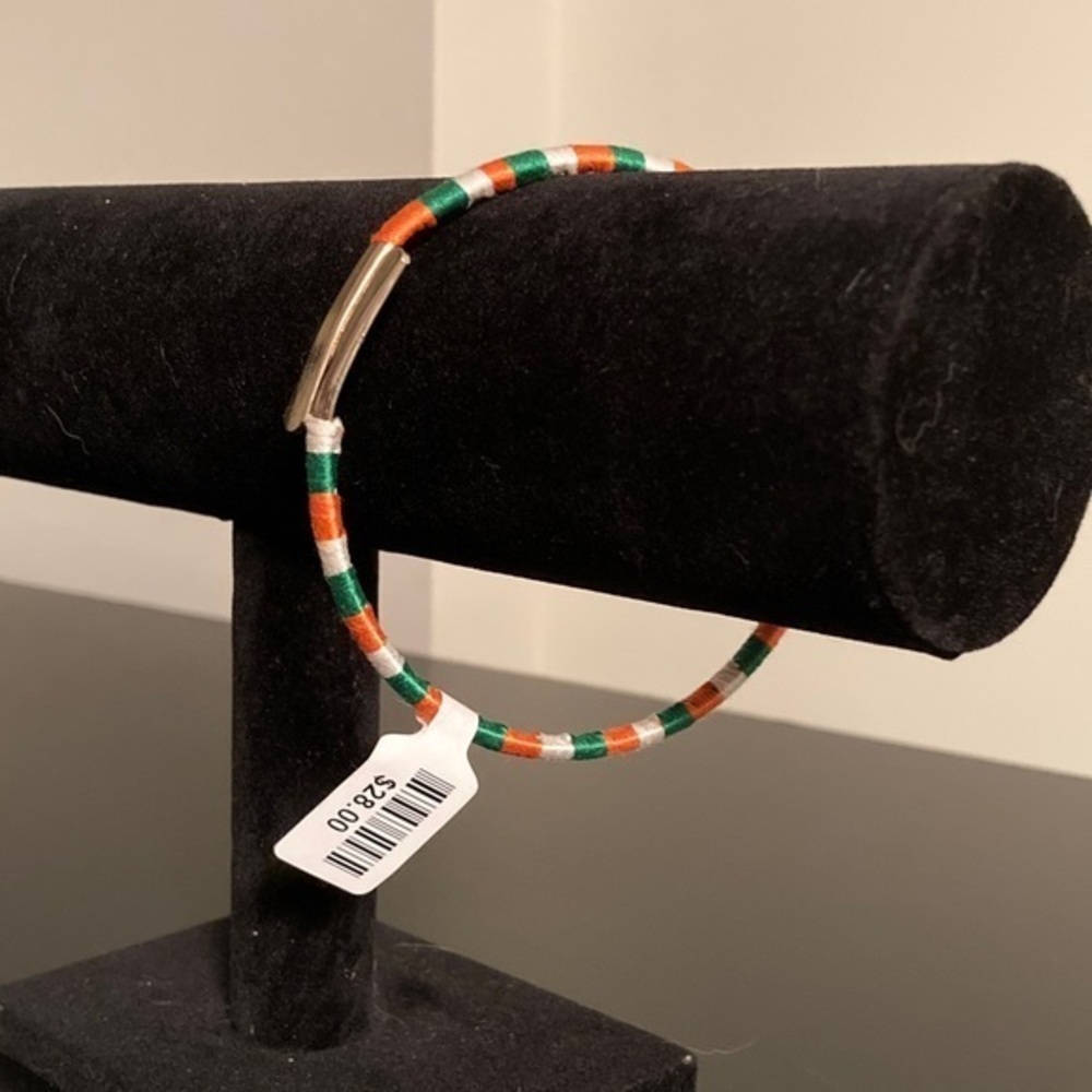 Elegant Multicolor Striped Bracelet